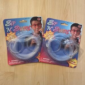 BNWT - Sip & Swirl Straw Bundle